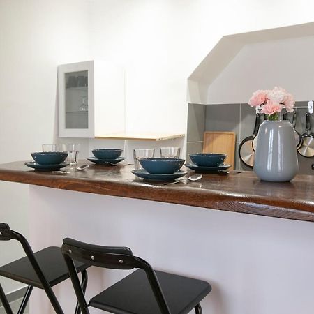 Authentic Apartment In Center Of Parisian Marais Luaran gambar