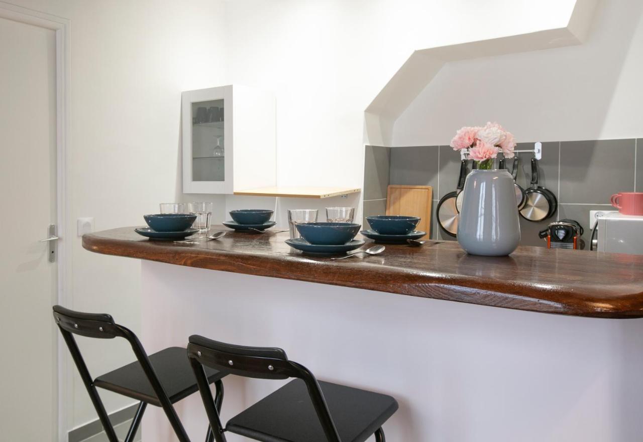 Authentic Apartment In Center Of Parisian Marais Luaran gambar